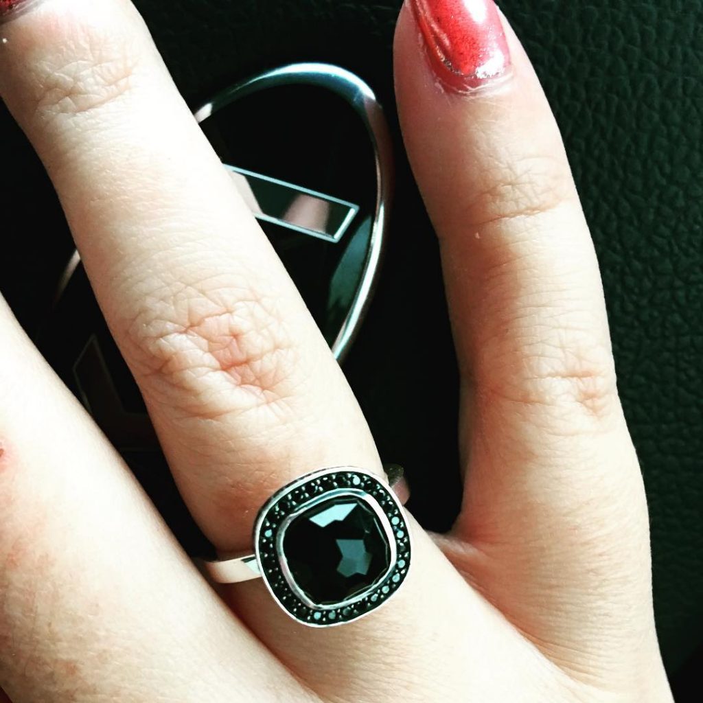 My beautiful @thomassabo ring  #lifestyleblogger #lifestyleblog #jewellery #spoilt #ring #thomassabo #blackonyx
